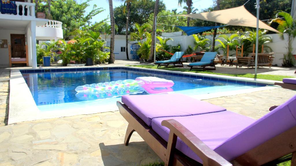 Hummingbird Cabarete Aparthotel Exterior photo